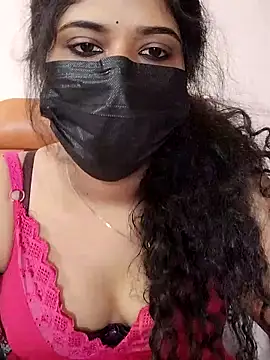 Snapshot of Sunitha28 chatting on 04.27.26 Sunitha28 online show from 04.27.26
