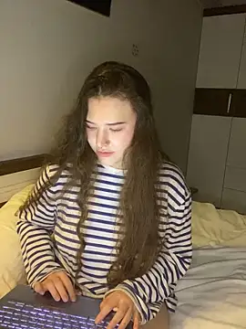 KristieKitty online show from 04.19.26