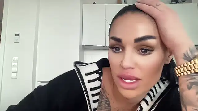 AMBER HARD online show from 03.24.26