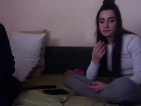 Snapshot of chiara-mario chatting on 04.17.26 chiara-mario online show from 04.17.26