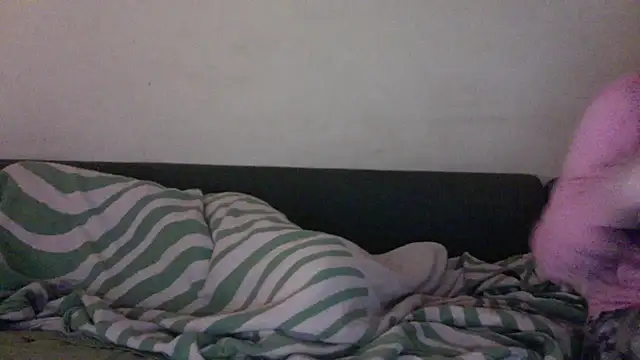 Snapshot of chiara-mario chatting on 04.22.26 chiara-mario online show from 04.22.26