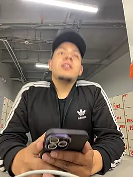 OliverTabordaa online show from 03.23.26