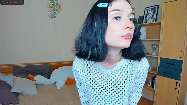 Snapshot of LynnCiprian chatting on 05.17.26 LynnCiprian online show from 05.17.26