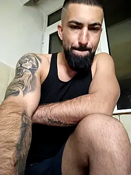 Snapshot of Tommy_Porn_ chatting on 04.08.26 Tommy Porn online show from 04.08.26