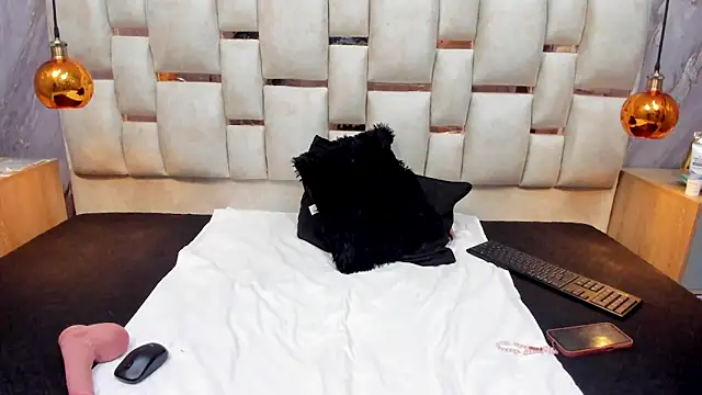 Snapshot of Milf_Drip chatting on 05.10.26 Milf Drip online show from 05.10.26
