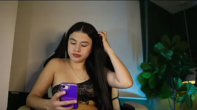 Snapshot of Danaa_Rousee_ chatting on 06.13.26 Danaa Rousee online show from 06.13.26