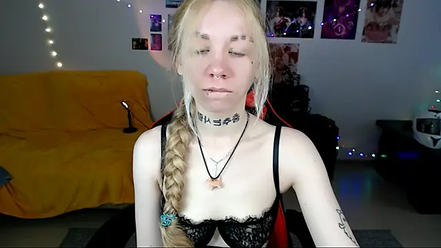 Snapshot of Nica_Kawaii chatting on 07.17.26 Nica Kawaii online show from 07.17.26