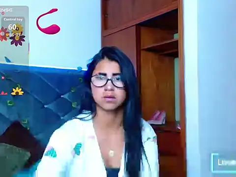 Snapshot of Alisha_Gamskar13 chatting on 06.14.26 Alisha Gamskar13 online show from 06.14.26