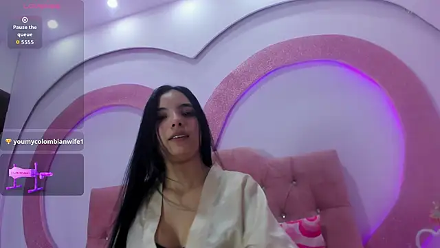 Snapshot of hilaryth_ chatting on 03.04.26 hilaryth online show from 03.04.26