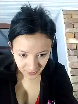 Snapshot of CynthiaMore chatting on 05.11.26 CynthiaMore online show from 05.11.26