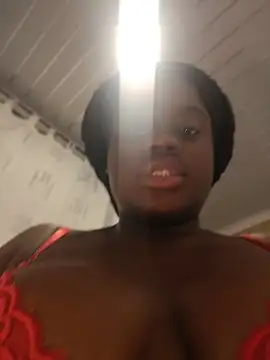 YourLiaa  online show from 04.08.26