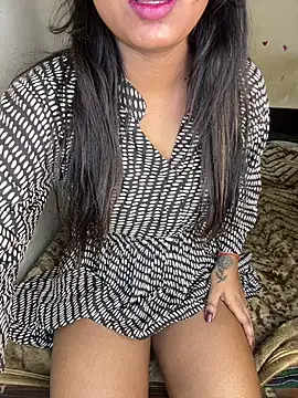 BABY JANNU  online show from 04.25.26