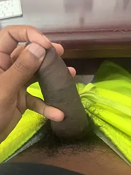 Snapshot of sexcboi69 chatting on 03.18.26 sexcboi69 online show from 03.18.26