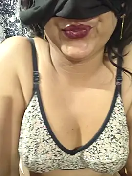 Funcouple0069 online show from 04.20.26