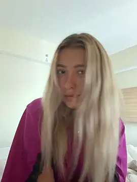 SweeetyGirll online show from 03.06.26