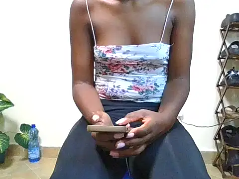 Snapshot of amandaammy150 chatting on 04.02.26 amandaammy150 online show from 04.02.26