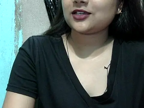 Snapshot of NayraG chatting on 06.28.26 NayraG online show from 06.28.26