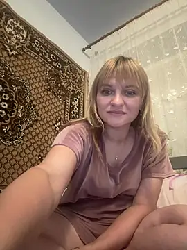 Snapshot of lovely_angel_baby chatting on 06.06.26 lovely angel baby online show from 06.06.26