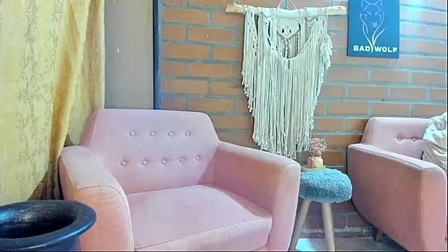 Badwolf818  online show from 04.06.26