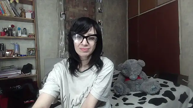 Snapshot of Barbie_Rococo chatting on 04.14.26 Barbie Rococo online show from 04.14.26