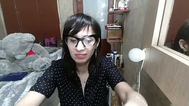 Snapshot of Barbie_Rococo chatting on 04.29.26 Barbie Rococo online show from 04.29.26