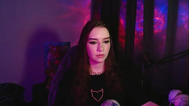 Snapshot of Celia_Sensual_ chatting on 04.13.26 Celia Sensual online show from 04.13.26