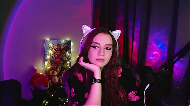 Snapshot of Celia_Sensual_ chatting on 06.04.26 Celia Sensual online show from 06.04.26