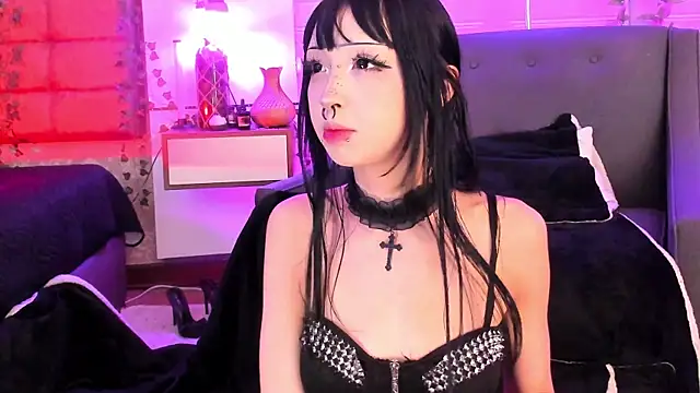 Snapshot of Vickmoon chatting on 05.23.26 Vickmoon online show from 05.23.26