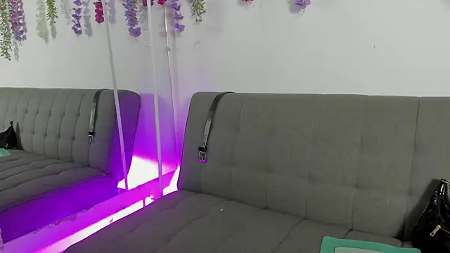 Petite Artemis online show from 03.28.26