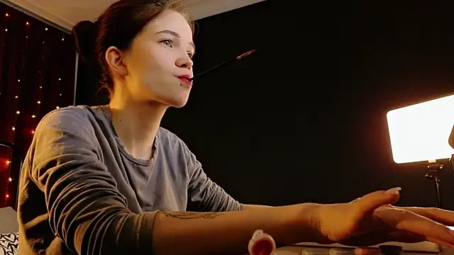 Snapshot of GG_Viper chatting on 05.15.26 GG Viper online show from 05.15.26