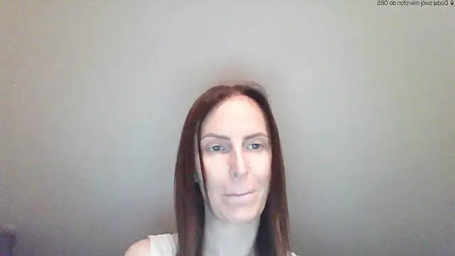 Snapshot of AnnaTight chatting on 04.24.26 AnnaTight online show from 04.24.26
