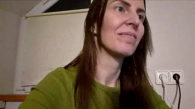 Snapshot of AnnaTight chatting on 04.30.26 AnnaTight online show from 04.30.26