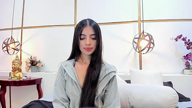 Snapshot of Cynthia1Fox chatting on 05.26.26 Cynthia1Fox online show from 05.26.26