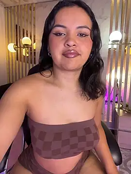 Snapshot of Catalinaa01 chatting on 04.26.26 Catalinaa01 online show from 04.26.26