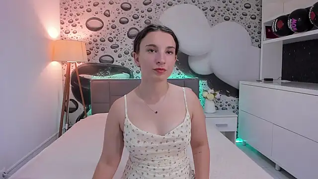 Snapshot of JosephineRows chatting on 07.16.26 JosephineRows online show from 07.16.26