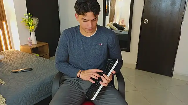 MrAdonis  online show from 04.15.26