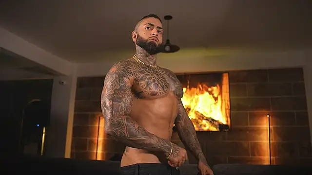Snapshot of Eros_Dark_ chatting on 04.14.26 Eros Dark online show from 04.14.26
