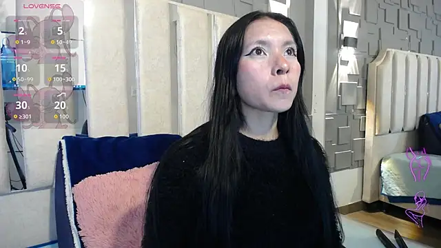Snapshot of Chloe16_ chatting on 04.21.26 Chloe16 online show from 04.21.26