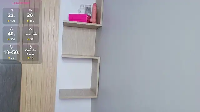 queen adhara online show from 04.20.26