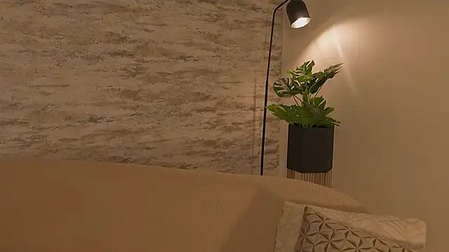 Julie Belle  online show from 04.17.26