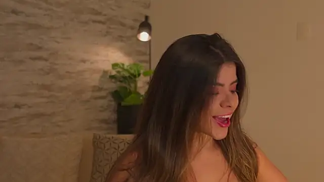 Julie Belle  online show from 04.19.26