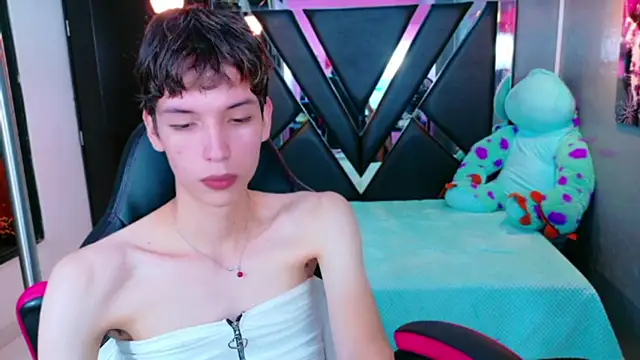 Snapshot of Stefany_PiInk chatting on 05.17.26 Stefany PiInk online show from 05.17.26
