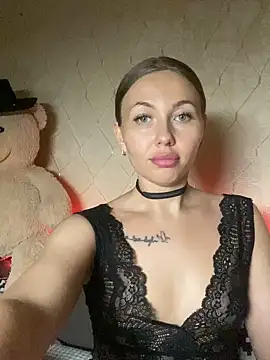 Snapshot of AngelEnigma chatting on 04.18.26 AngelEnigma online show from 04.18.26