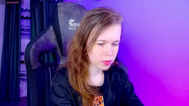 AriaGracen online show from 04.16.26