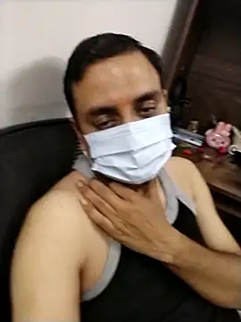 Snapshot of rockym1995 chatting on 03.08.26 rockym1995 online show from 03.08.26