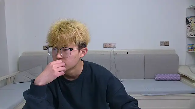 Snapshot of Chili-001 chatting on 03.18.26 Chili-001 online show from 03.18.26