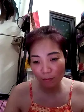 Snapshot of Miinn99 chatting on 05.19.26 Miinn99 online show from 05.19.26