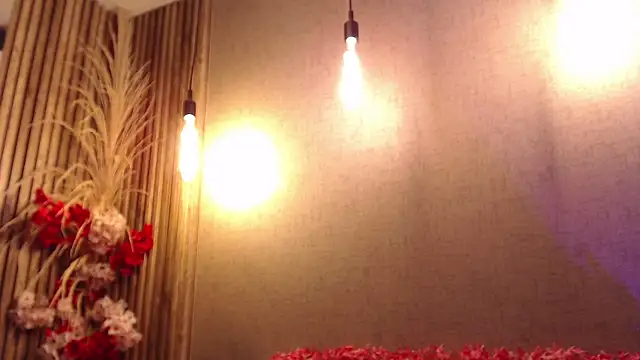 Vicky Angeel online show from 04.14.26