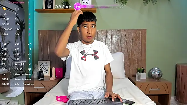 Snapshot of Ender_h0tt chatting on 08.04.26 Ender h0tt online show from 08.04.26