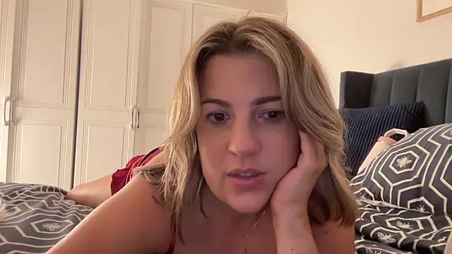 Snapshot of annabellewarick chatting on 07.28.26 annabellewarick online show from 07.28.26